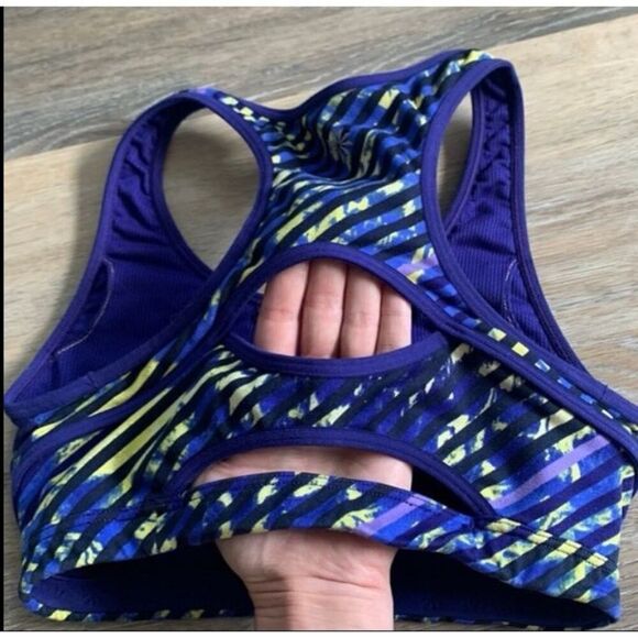 Athleta sports bra size small cutout back workout yoga exercise wear - Picture 3 of 7